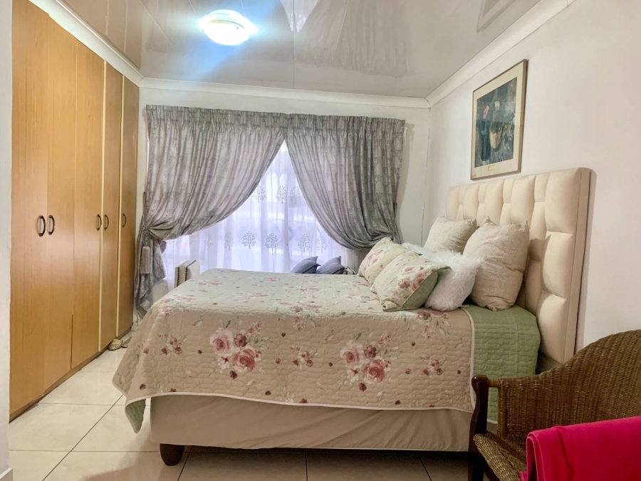 3 Bedroom Property for Sale in Vista Park Free State